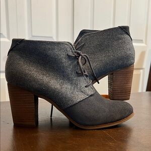 TOM Gray Ankle Boots for Women